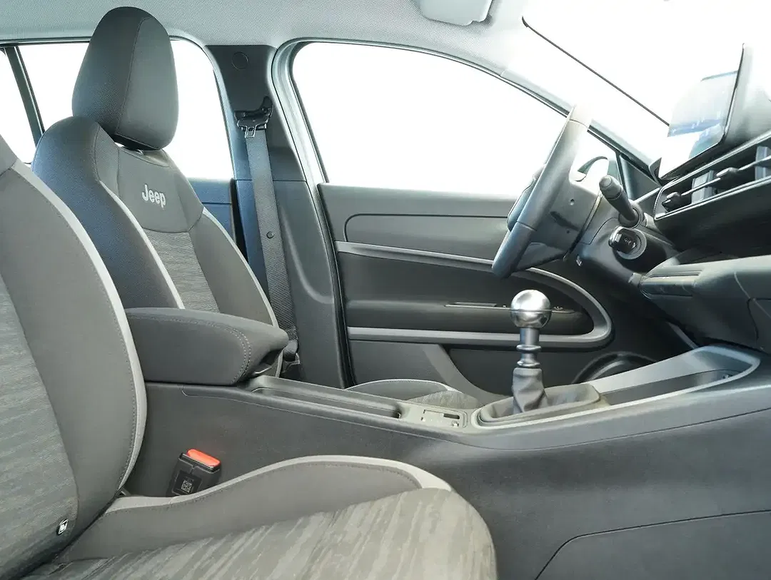 Jeep Avenger 1.2 T-GDI Longitude - Thumbnail 12