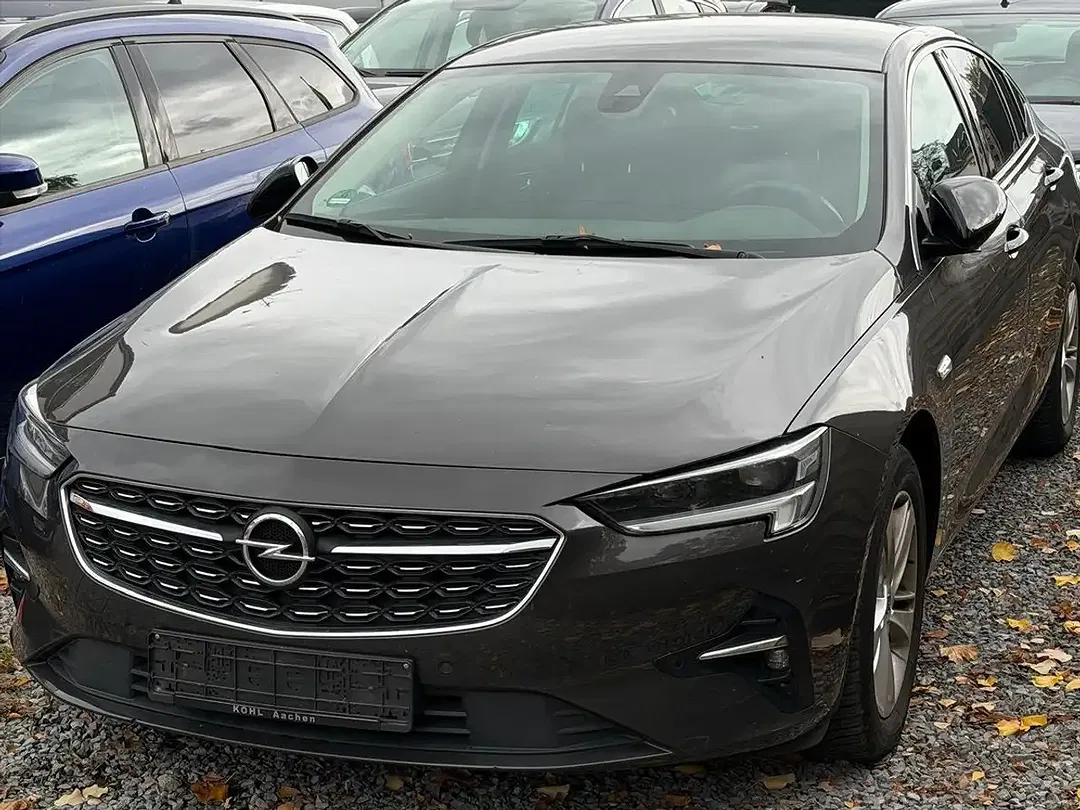 Opel Insignia Elegance - foto 1
