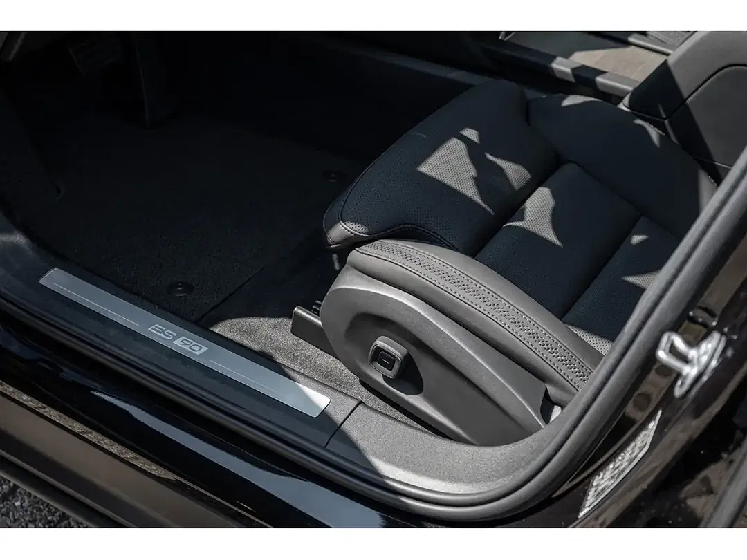 Volvo ES90 Single Motor Extended Range Plus - Thumbnail 23