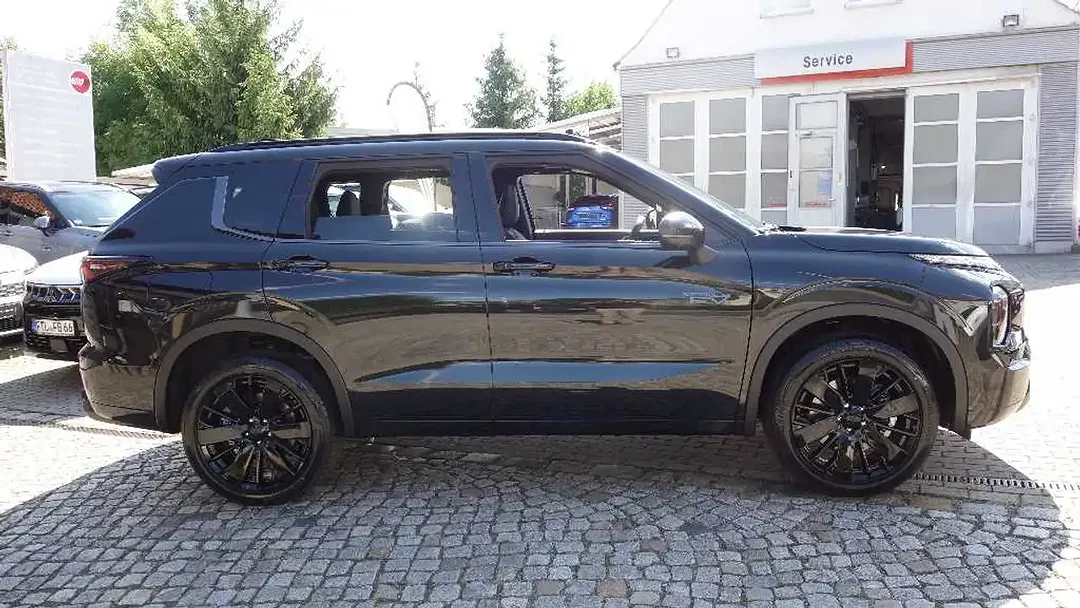 Mitsubishi Outlander 2.4 PHEV - Thumbnail 6