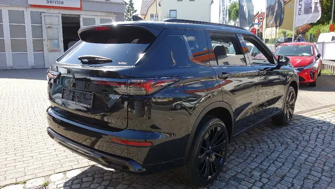 Mitsubishi Outlander 2.4 PHEV - Thumbnail 9