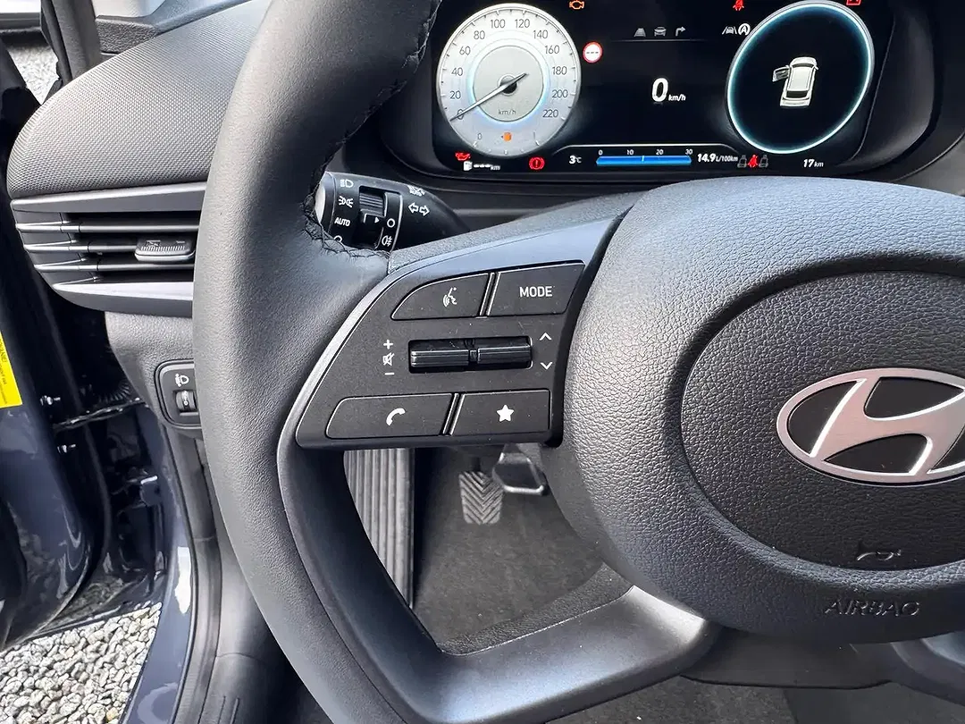 Hyundai i20 AUT Family - Thumbnail 11