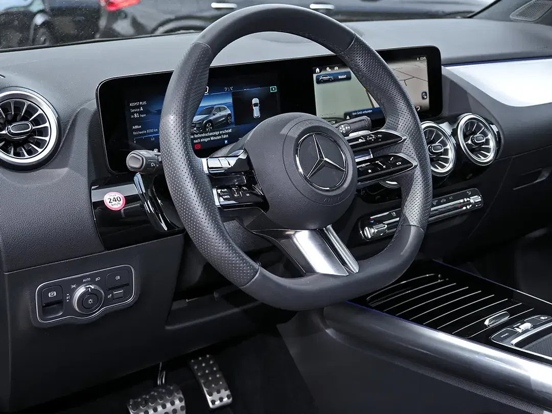 Mercedes-Benz GLA 200 AMG MBUX Night - Thumbnail 10