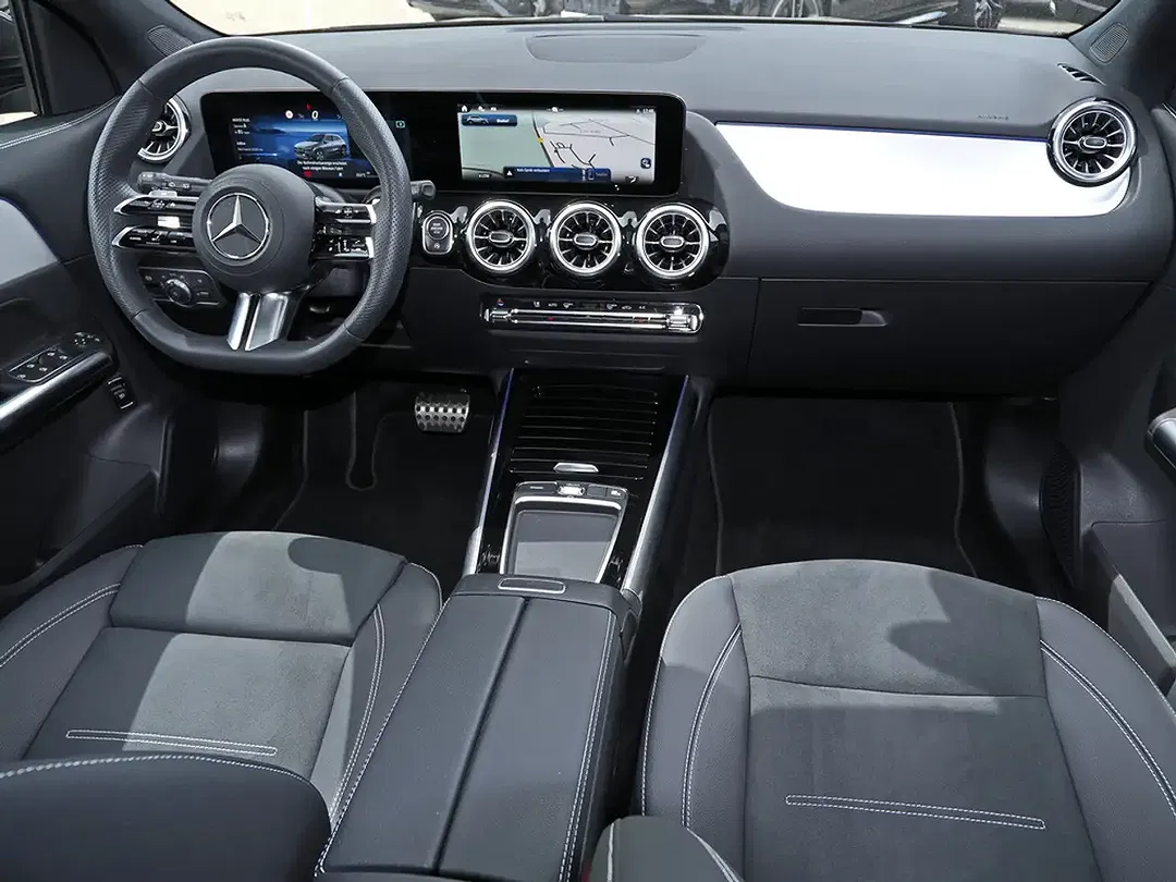 Mercedes-Benz GLA 200 AMG MBUX Night - Thumbnail 14