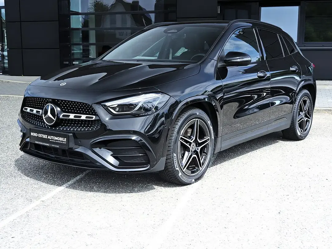 Mercedes-Benz GLA 200 AMG MBUX Night - Thumbnail 8