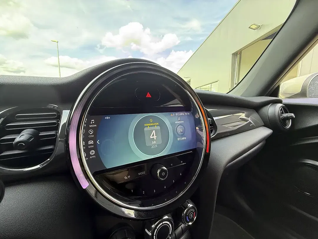 MINI One Cabrio Essential Trim - Thumbnail 13