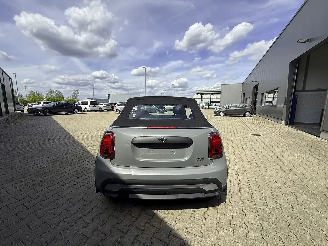 MINI One Cabrio Essential Trim - Thumbnail 5