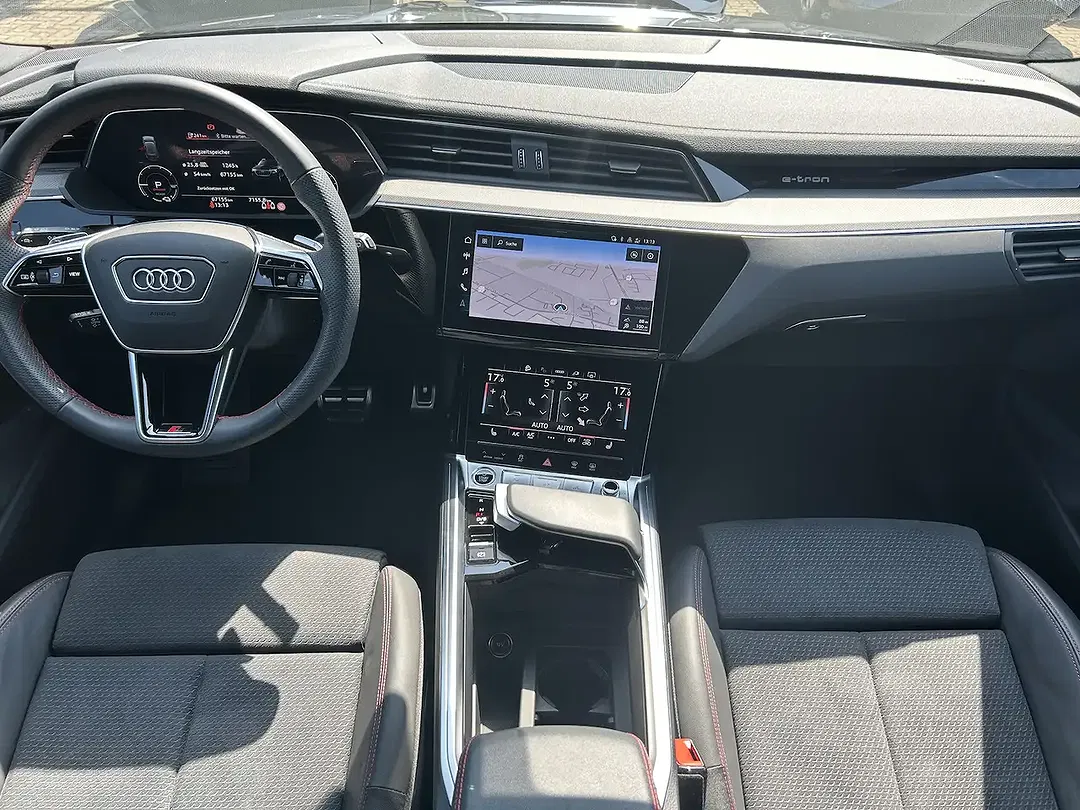 Audi Q8 e-tron 50 Matrix LED S line - Thumbnail 8