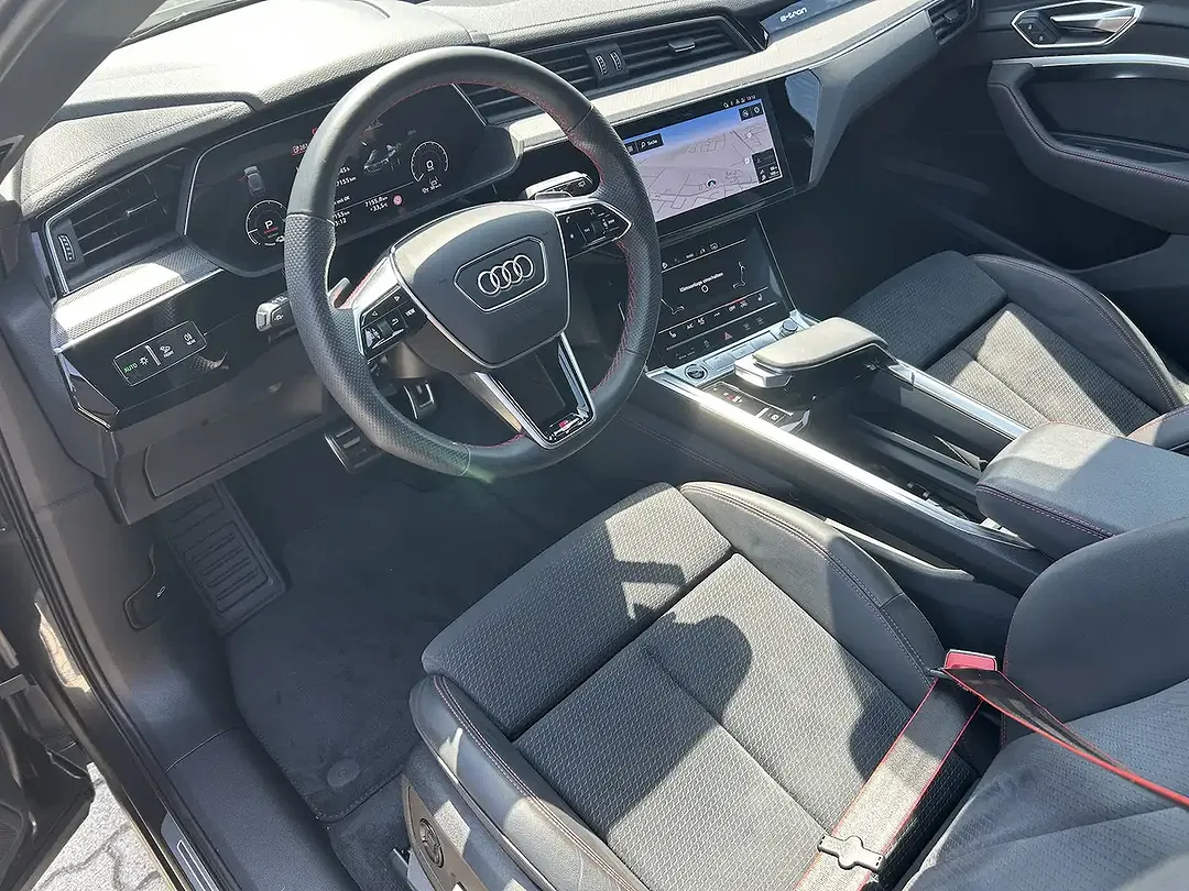 Audi Q8 e-tron 50 Matrix LED S line - Thumbnail 9