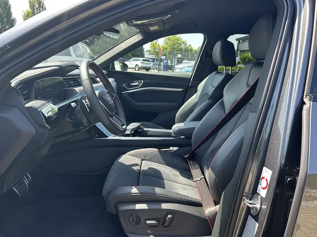 Audi Q8 e-tron 50 Matrix LED S line - Thumbnail 10
