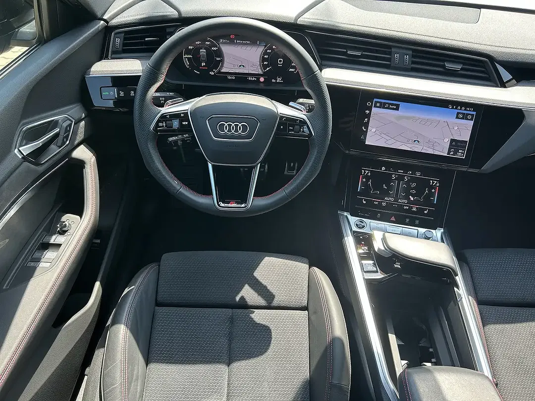 Audi Q8 e-tron 50 Matrix LED S line - Thumbnail 18