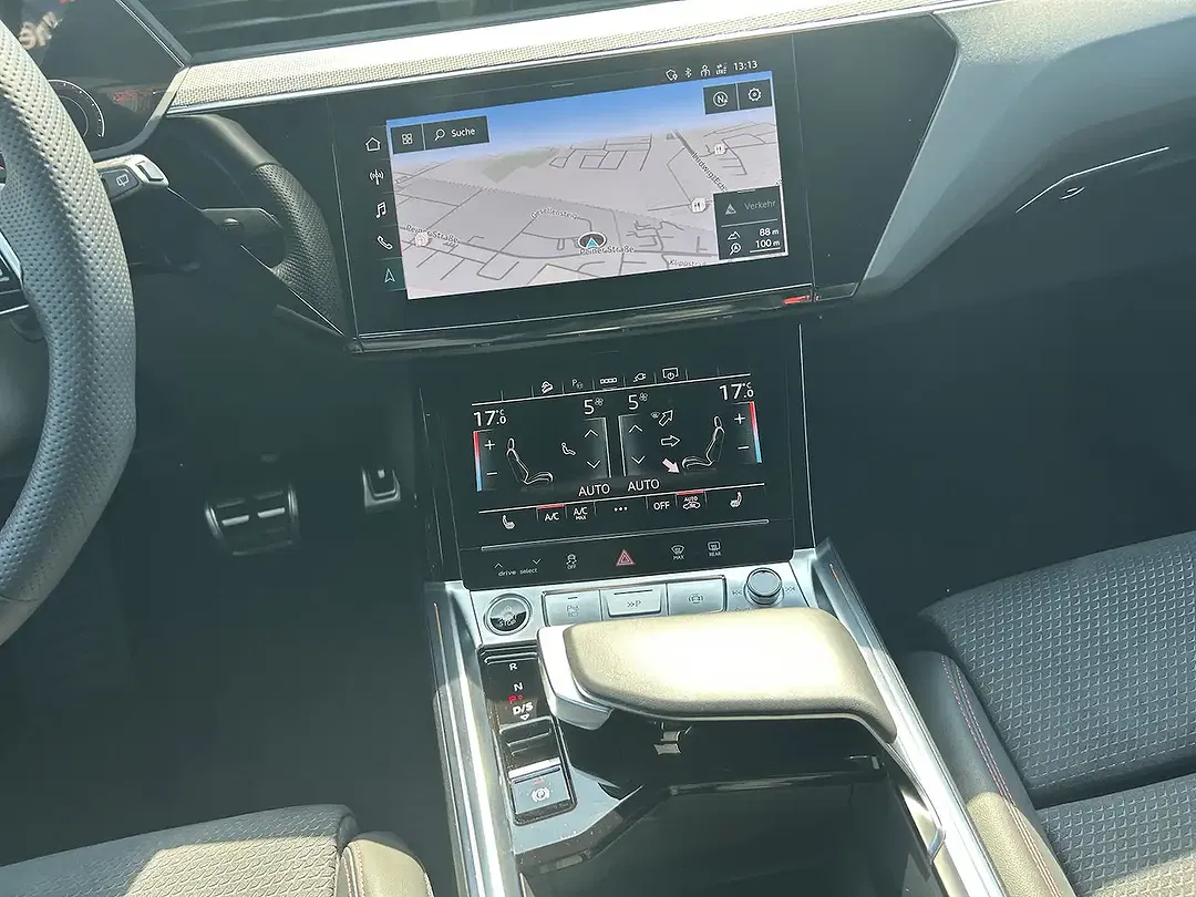 Audi Q8 e-tron 50 Matrix LED S line - Thumbnail 20