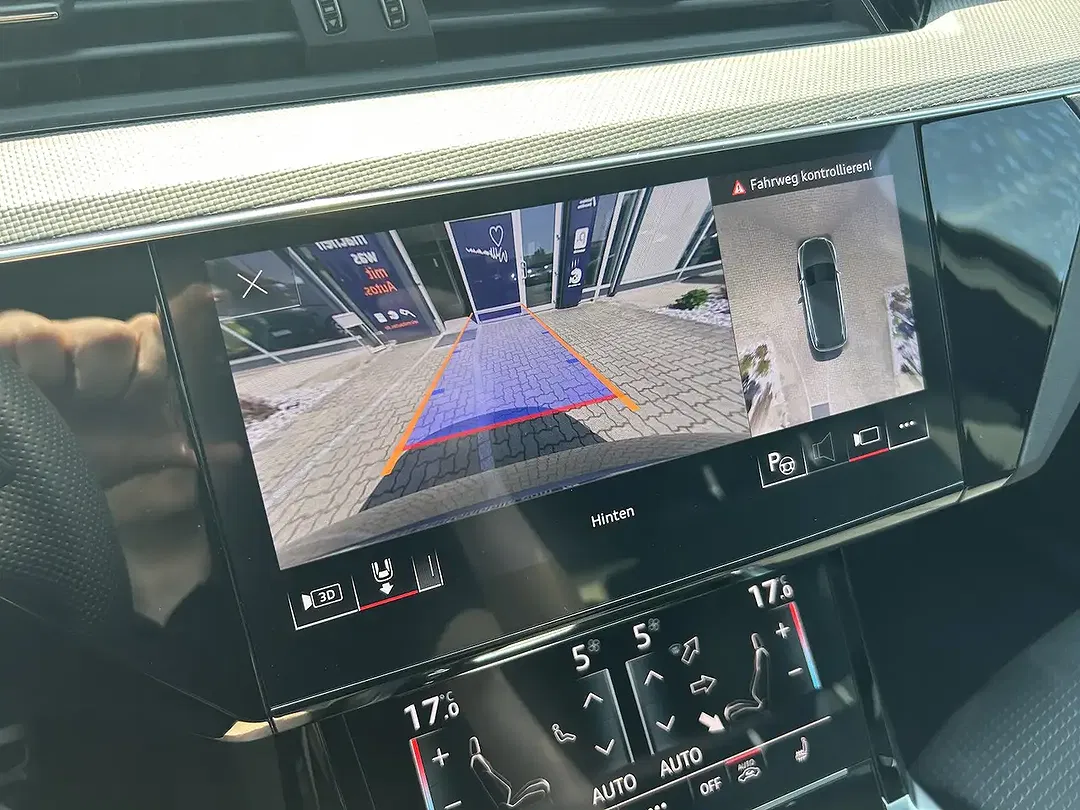 Audi Q8 e-tron 50 Matrix LED S line - Thumbnail 27