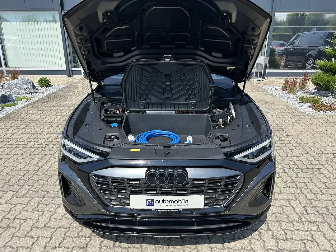 Audi Q8 e-tron 50 Matrix LED S line - Thumbnail 3