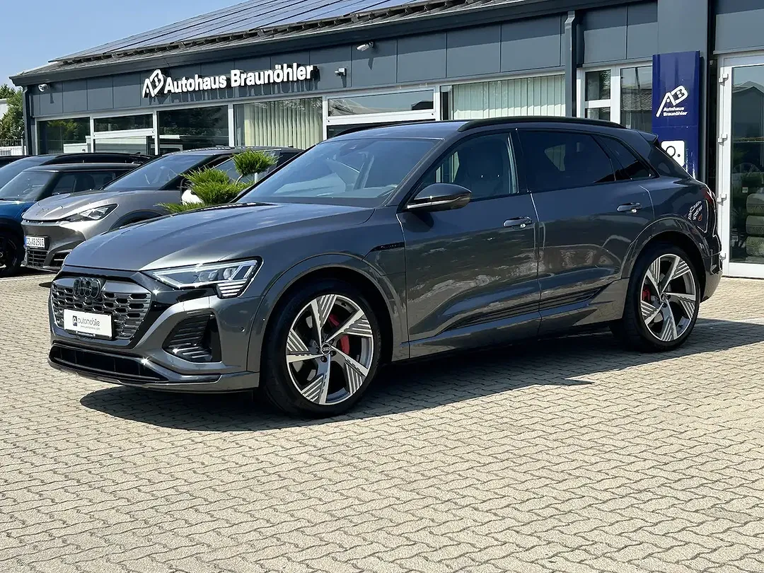 Audi Q8 e-tron 50 Matrix LED S line - Thumbnail 4