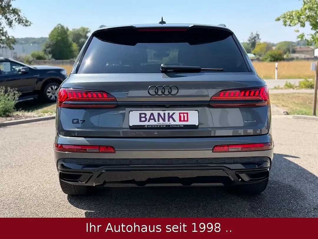 Audi Q7 55 TFSI quattro competition plus S line - Thumbnail 10