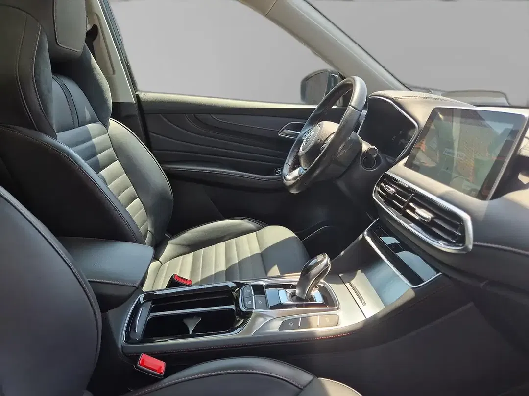 MG EHS Luxury - Thumbnail 24