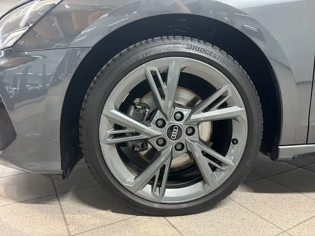 Audi A3 40 TDI quattro Sportback S line - Thumbnail 4