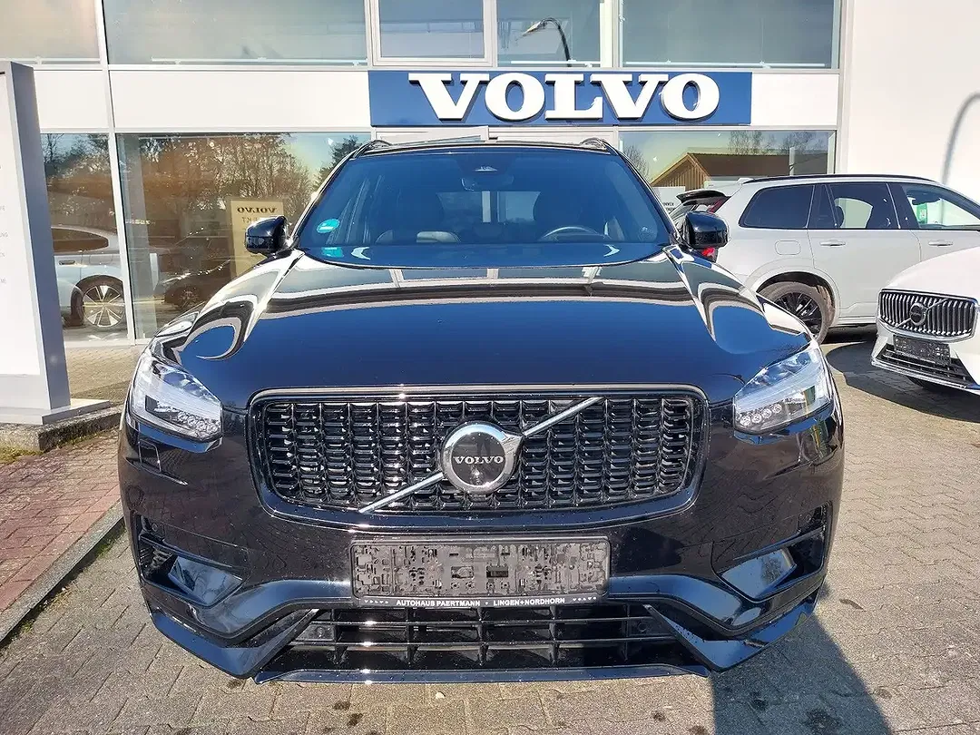 Volvo XC90 B5 AWD Ultimate Dark - Thumbnail 2