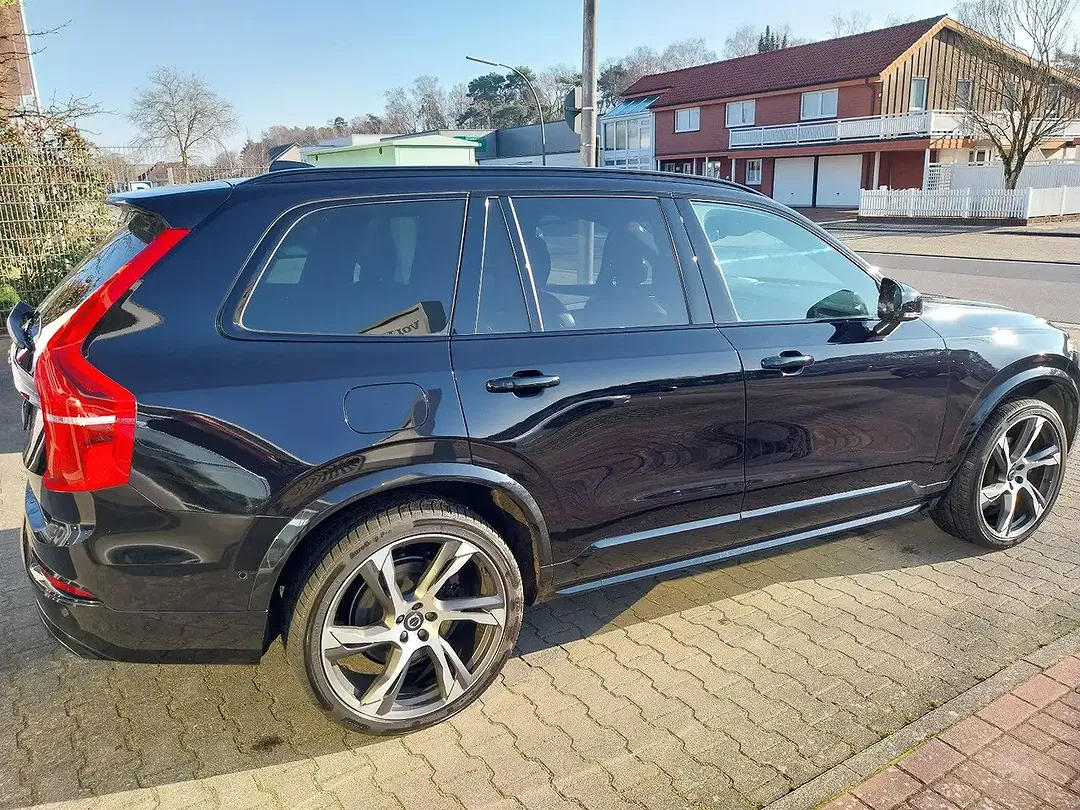 Volvo XC90 B5 AWD Ultimate Dark - Thumbnail 8