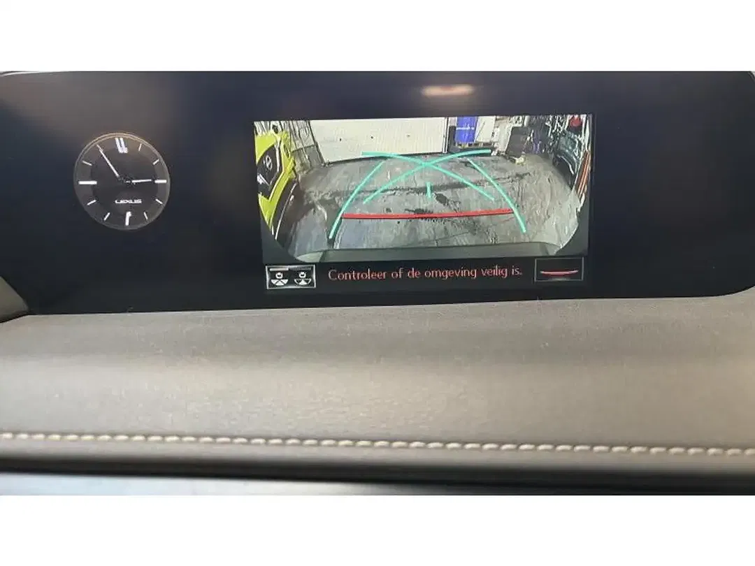 Lexus UX 250h Business Line - Thumbnail 13