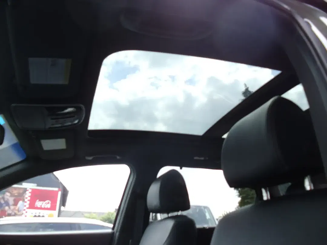 Kia Sorento 3.3 V6 AMT 4WD - Thumbnail 13