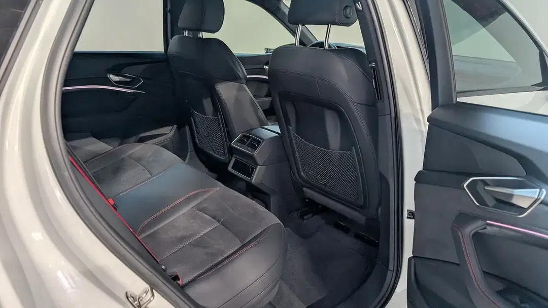 Audi Q8 e-tron 55 Sportback S line - Thumbnail 12