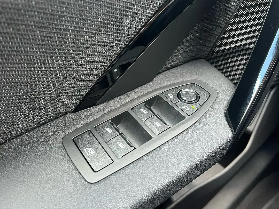 BMW iX1 xDrive - foto 8
