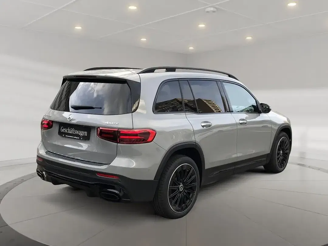 Mercedes-Benz GLB 220 4MATIC AMG MBUX Burmester Night - foto 2