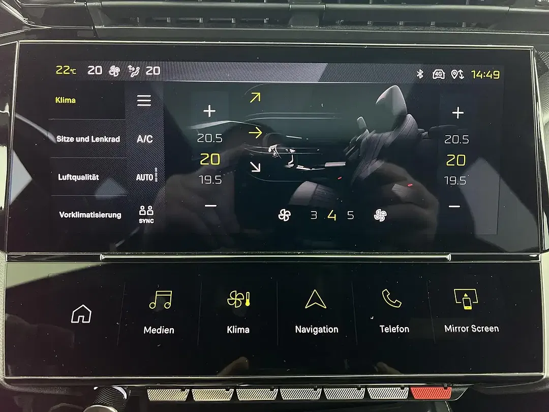 Peugeot 308 Hybrid GT Pack - Thumbnail 12