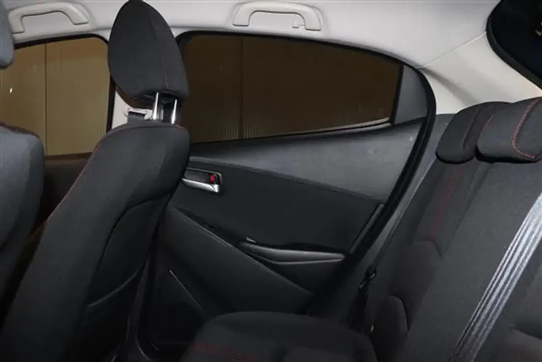 Mazda 2 1.5 e-SKYACTIV Homura - Thumbnail 7