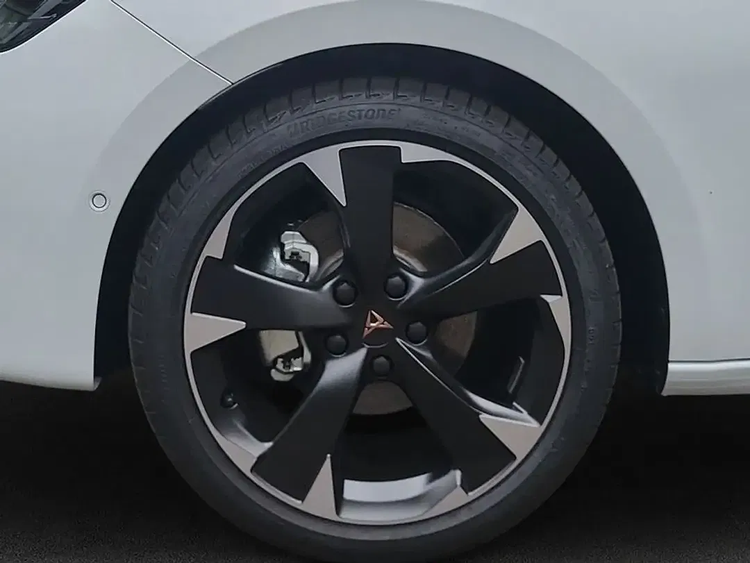 CUPRA Leon 1.5 eTSI DSG Matrix LED Sportstourer - Thumbnail 7
