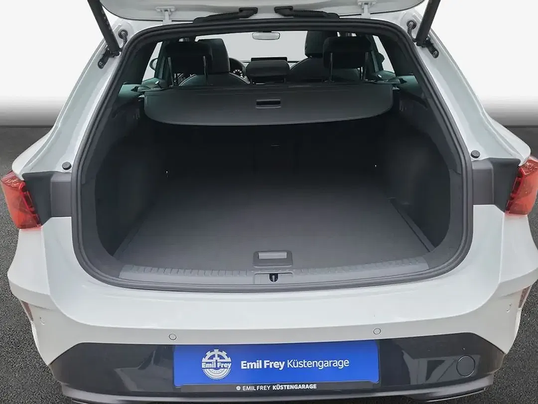 CUPRA Leon 1.5 eTSI DSG Matrix LED Sportstourer - Thumbnail 8