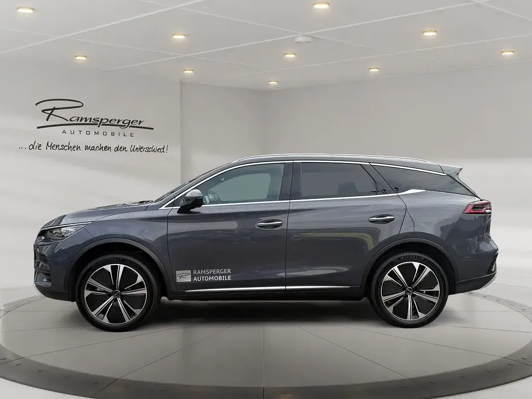 BYD Tang EV Flagship - foto 2