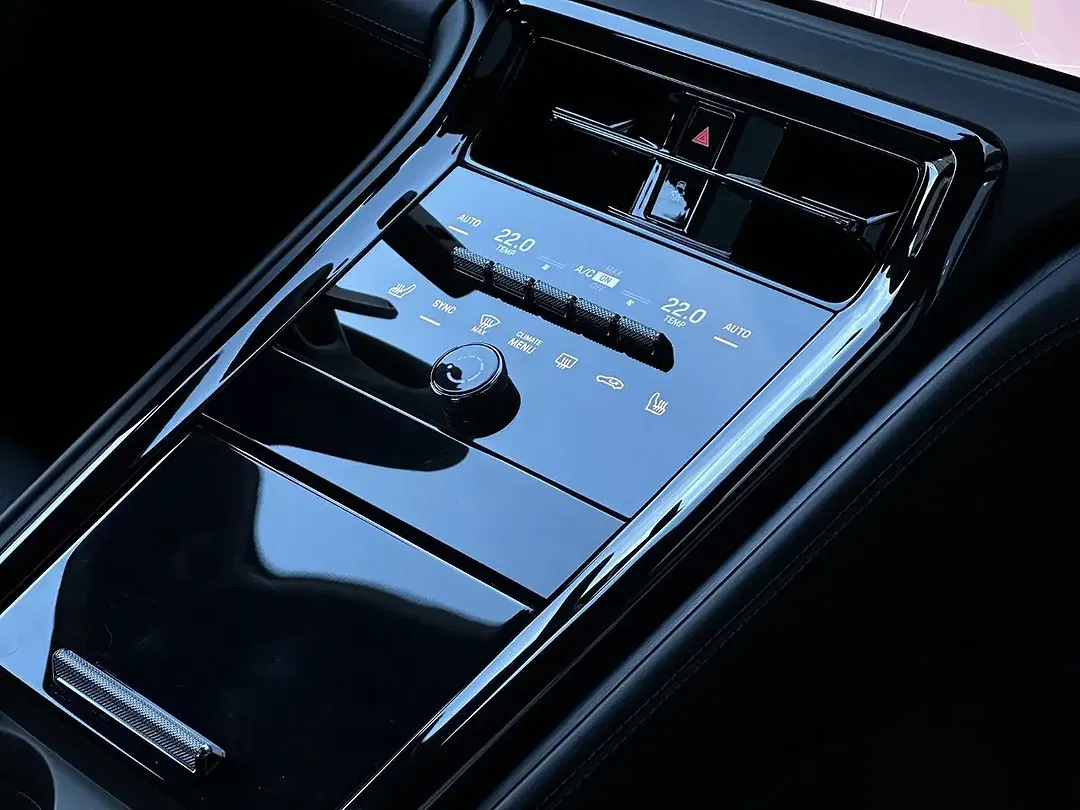 Porsche Panamera GTS - Thumbnail 11