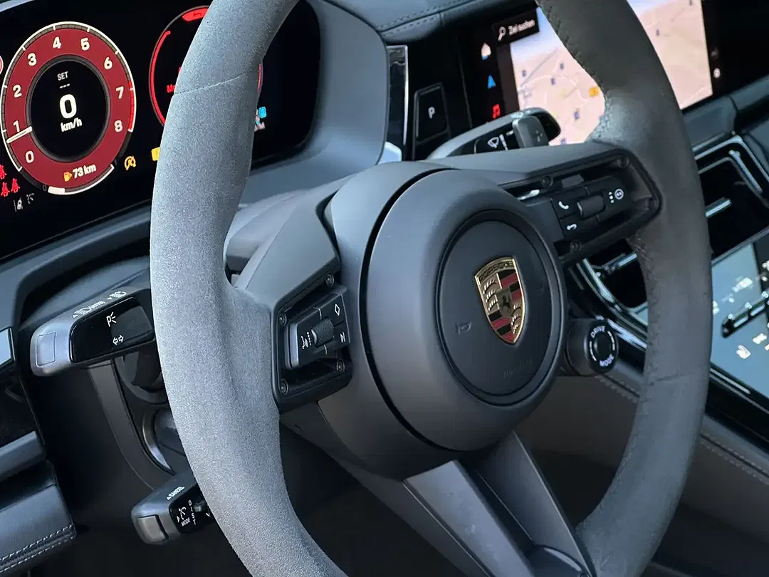 Porsche Panamera GTS - Thumbnail 14