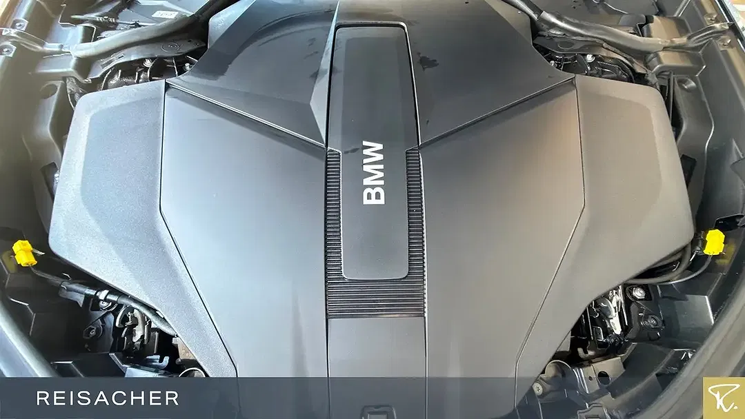 BMW i7 xDrive - Thumbnail 4