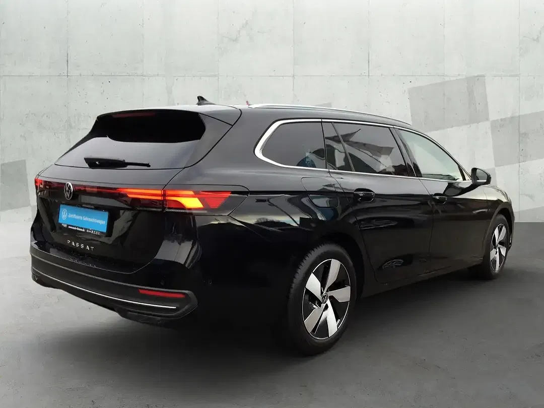 Volkswagen Passat Variant 2.0 TDI DSG - Thumbnail 3