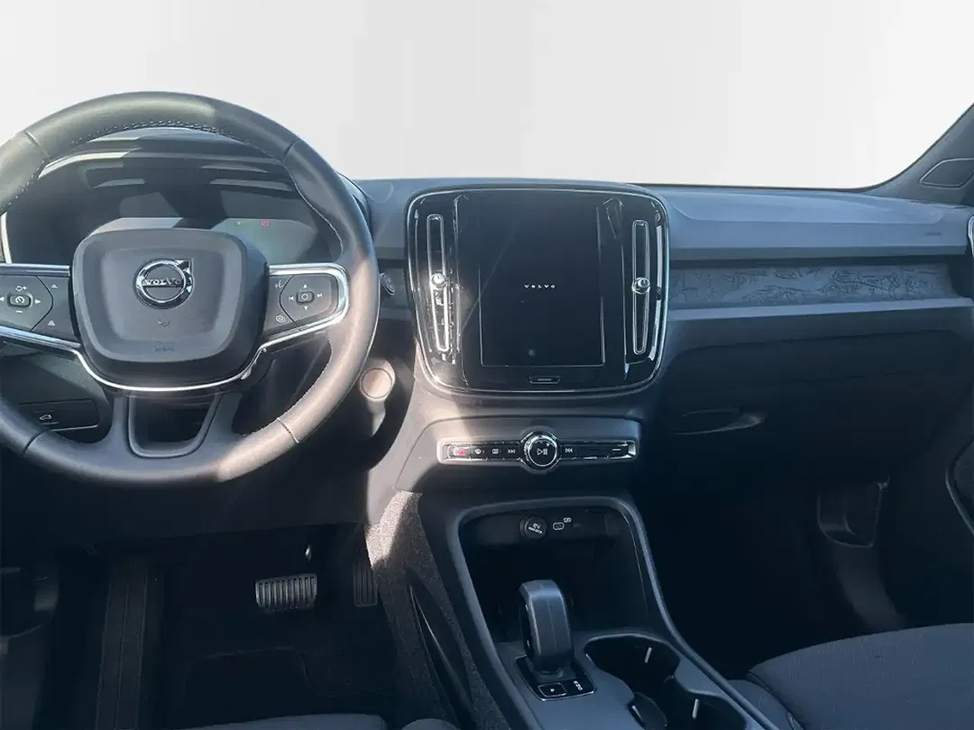 Volvo EX40 Single Motor Extended Range Plus Black Edition - Thumbnail 12