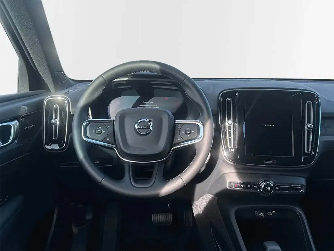 Volvo EX40 Single Motor Extended Range Plus Black Edition - Thumbnail 13