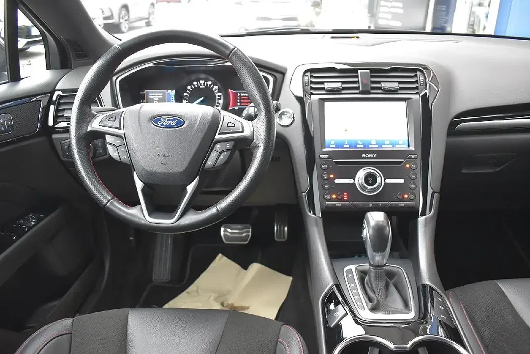 Ford Mondeo Hybrid ST-Line - Thumbnail 11
