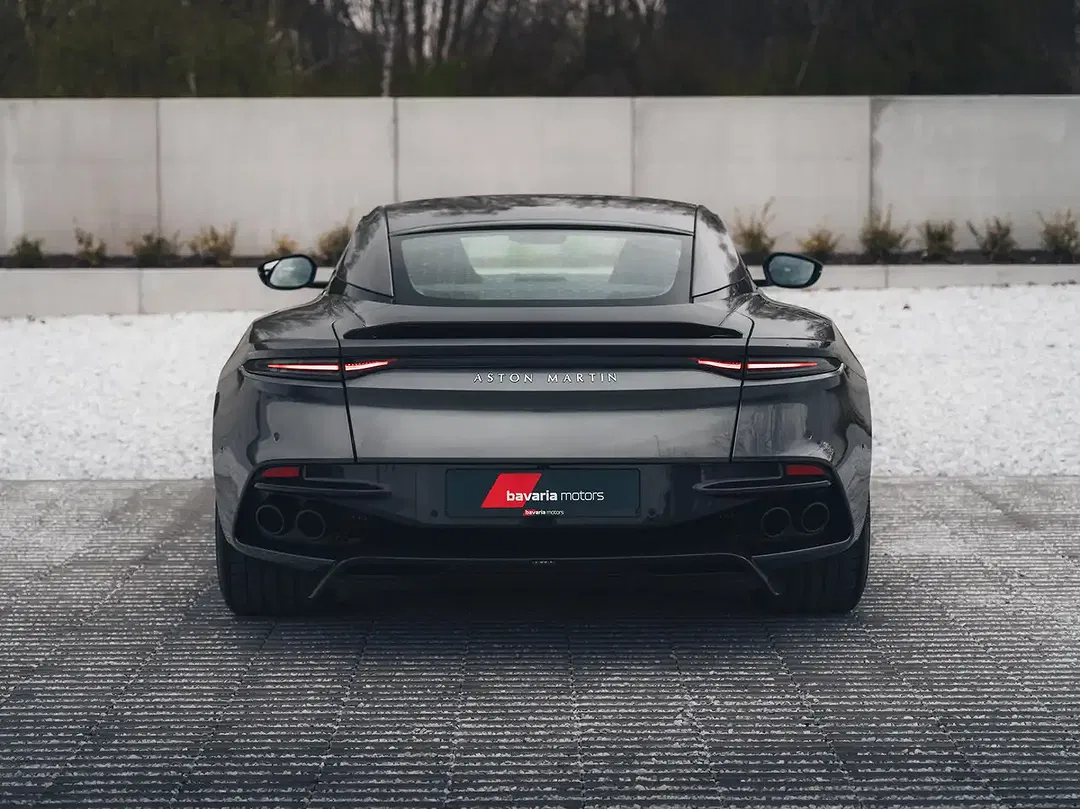 Aston Martin DBS - Thumbnail 10