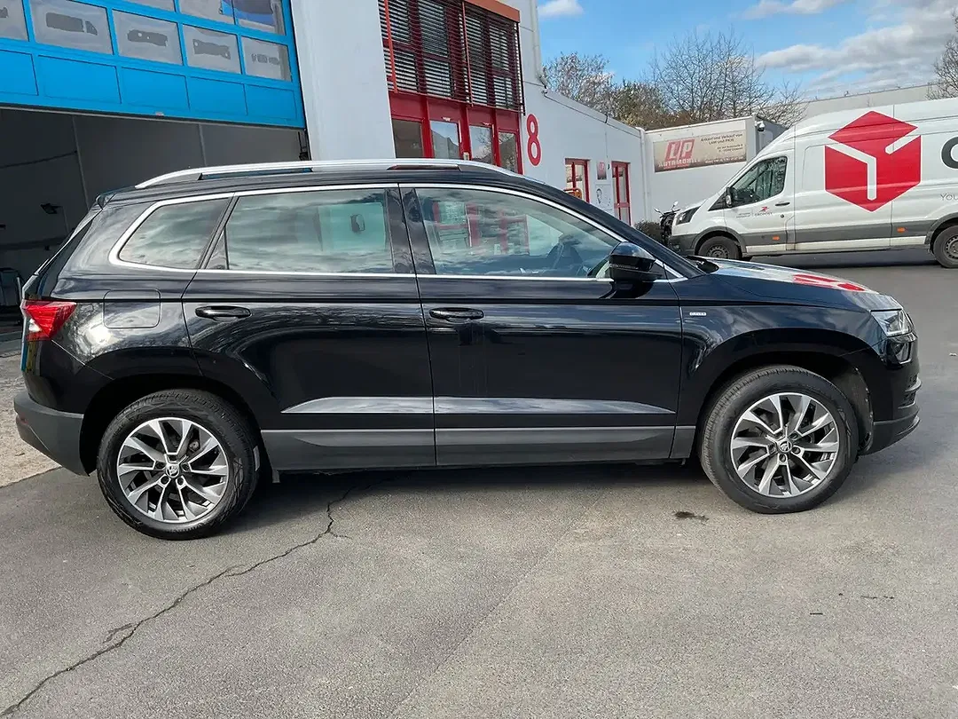 Skoda Karoq 1.0 TSI Clever - Thumbnail 4