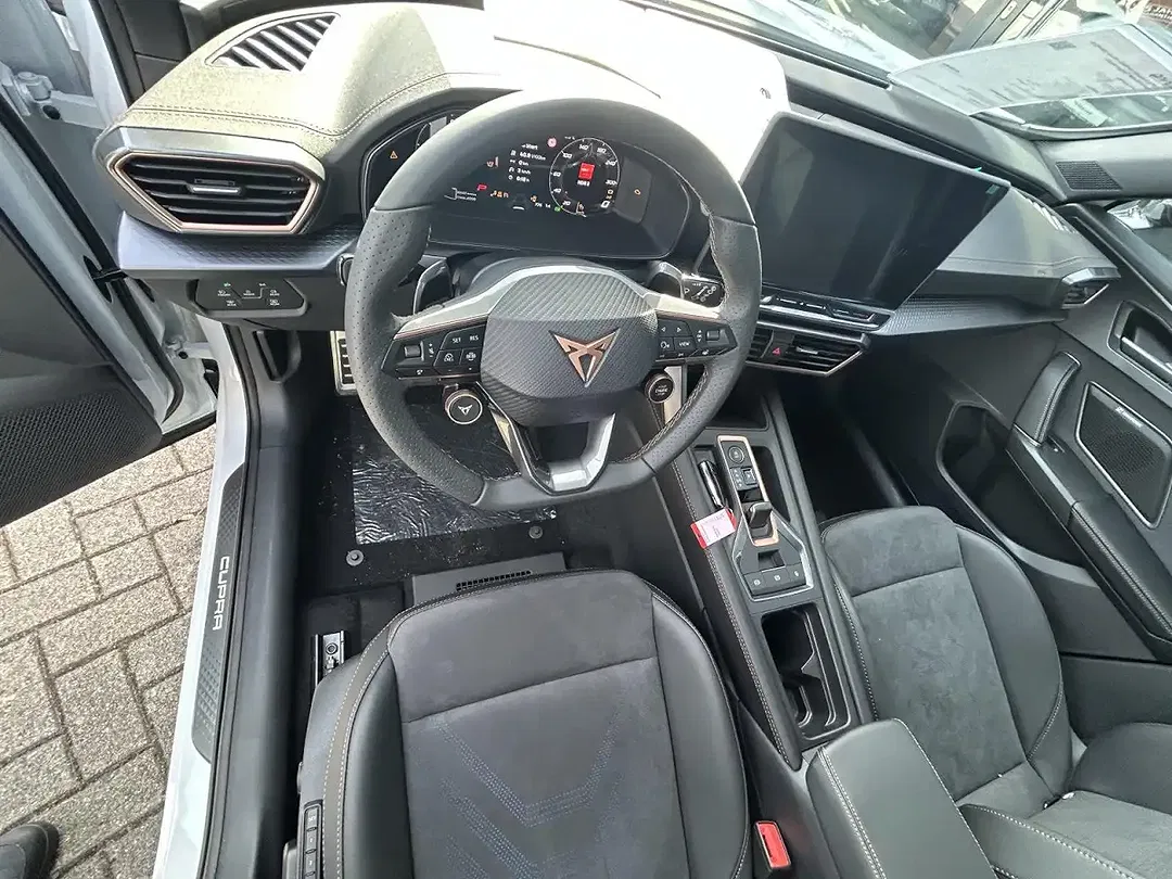 CUPRA Formentor 1.5 PHEV - Thumbnail 13