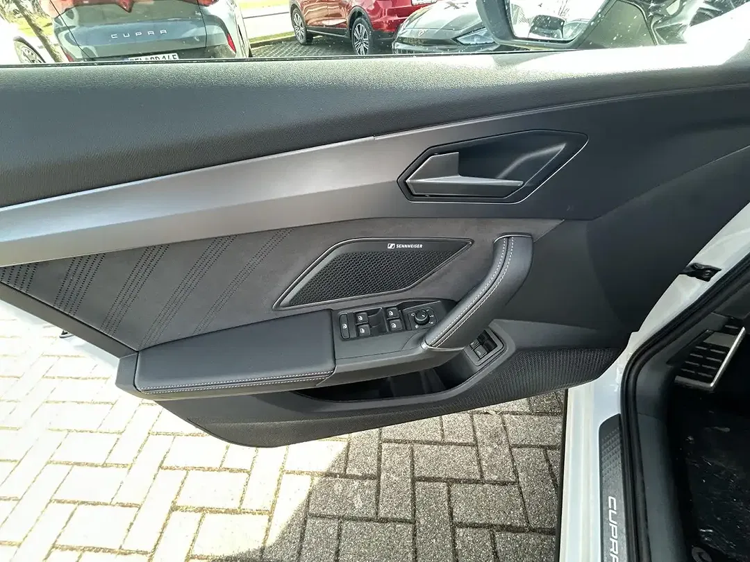 CUPRA Formentor 1.5 PHEV - Thumbnail 14