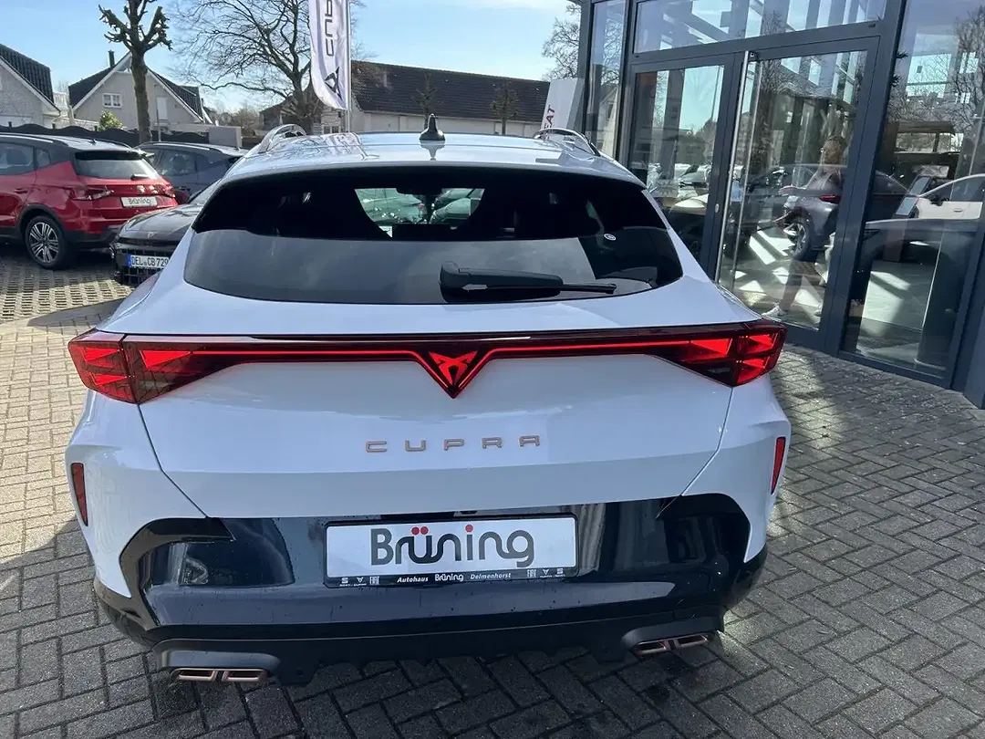 CUPRA Formentor 1.5 PHEV - Thumbnail 6
