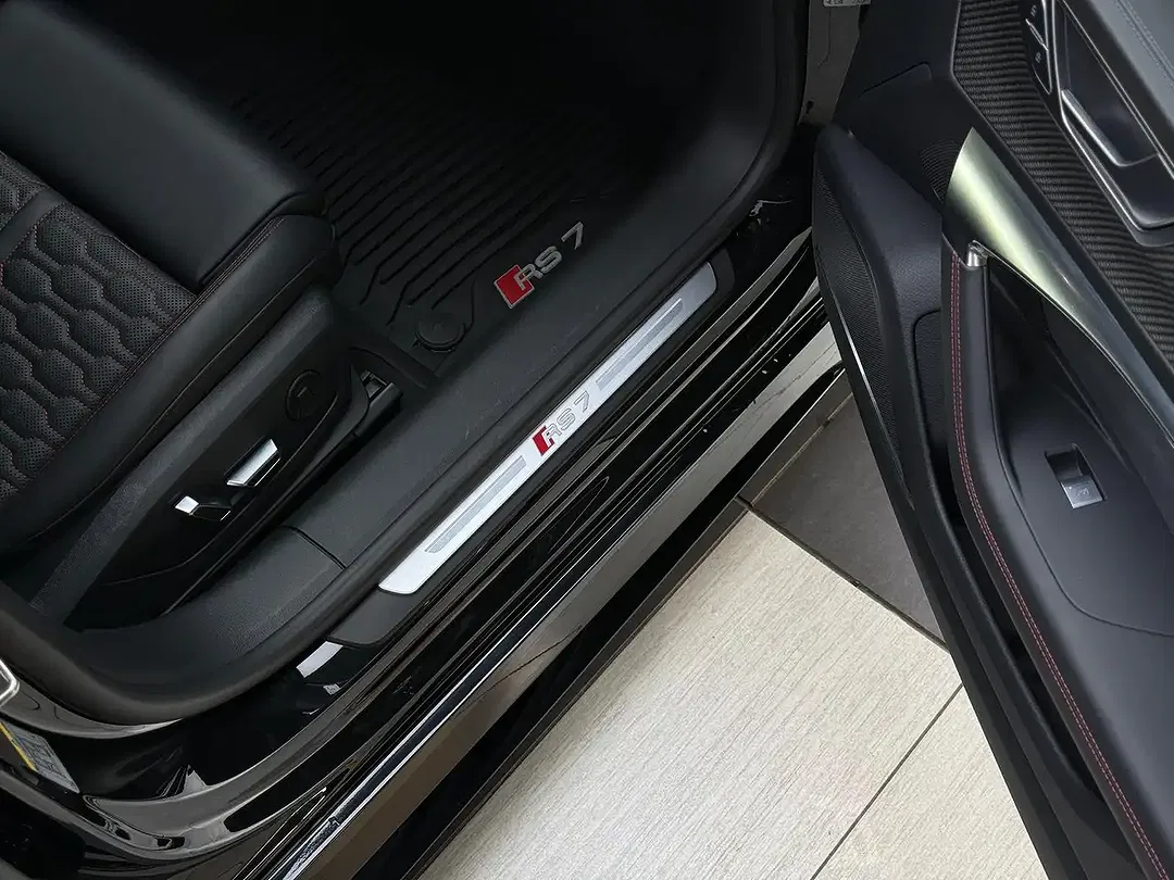 Audi RS7 4.0 TFSI quattro - Thumbnail 23