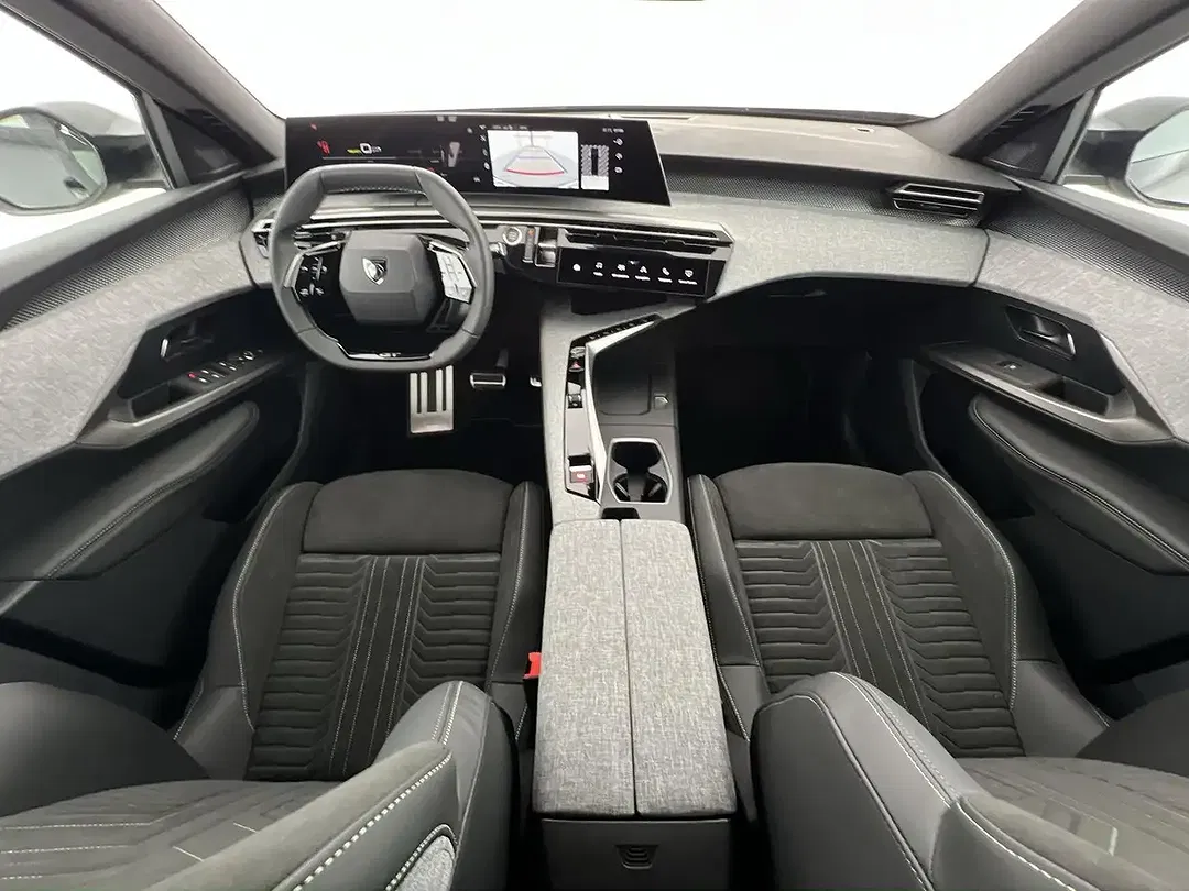 Peugeot 3008 GT - Thumbnail 6