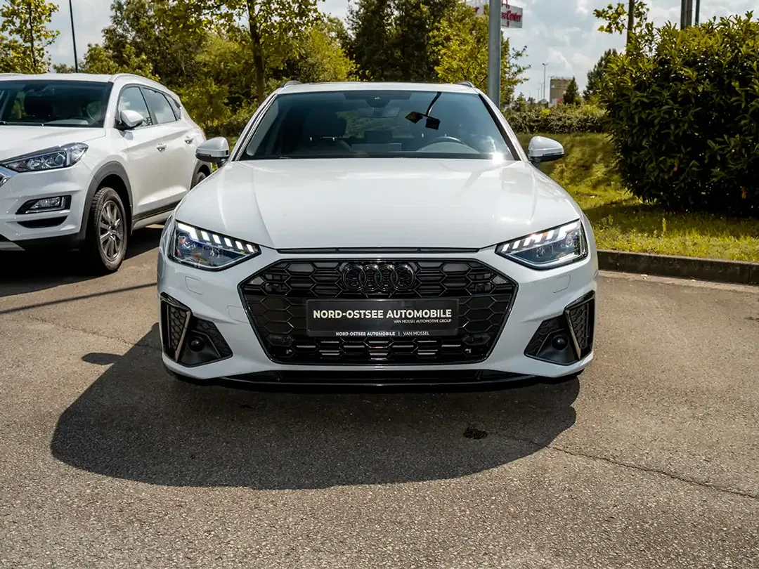 Audi A4 35 2.0 TFSI Avant S line - Thumbnail 3