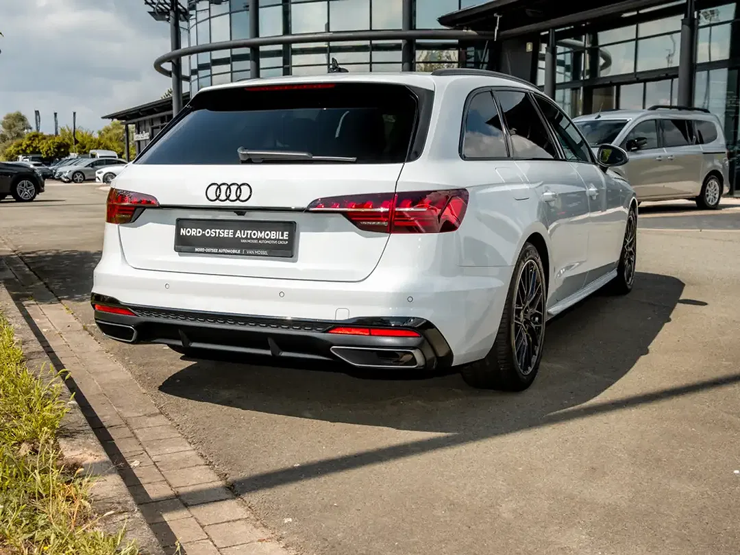 Audi A4 35 2.0 TFSI Avant S line - Thumbnail 5